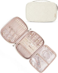 BAGSMART Travel Jewelry Organizer, Tangle-free Necklaces Case,Beige